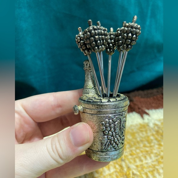 Cocktail Appetizer Grape Wine Food Metal Picks - Set of 6 - Picture 2 of 16